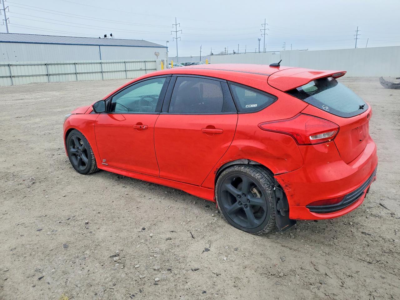 2016 Ford Focus St - Фото 2