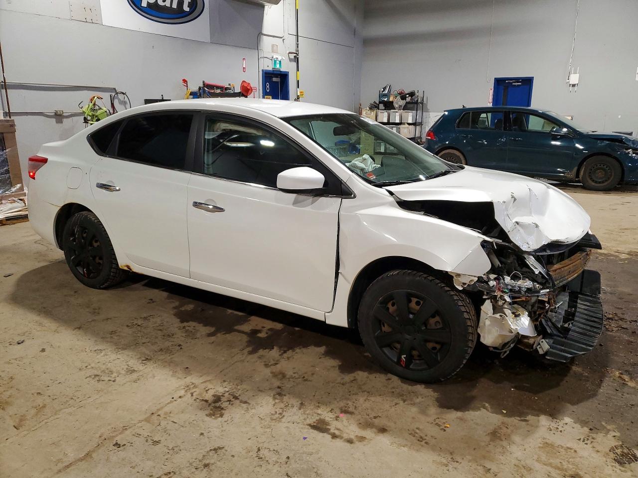 2015 Nissan Sentra S - Фото 4
