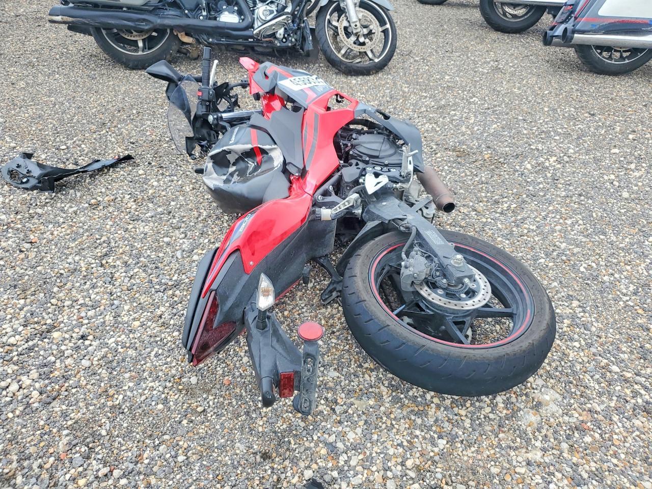 2025 Kawasaki Ex500 - Фото 4