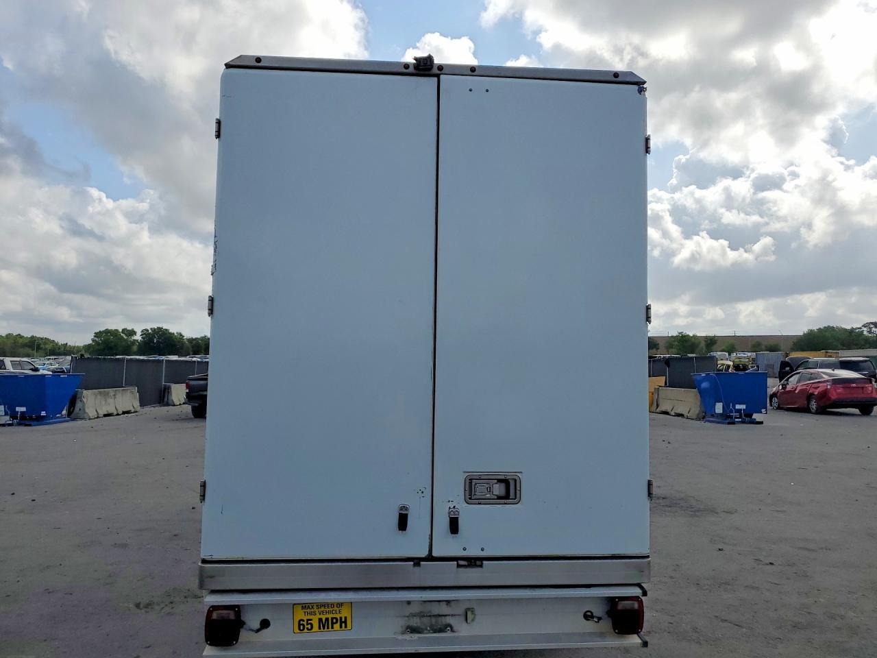 2020 Ford Transit Delivery Truck - Image 6