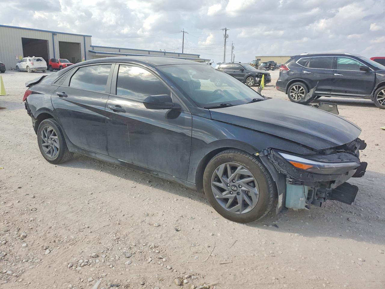 2024 Hyundai Elantra Hybrid - Фото 4