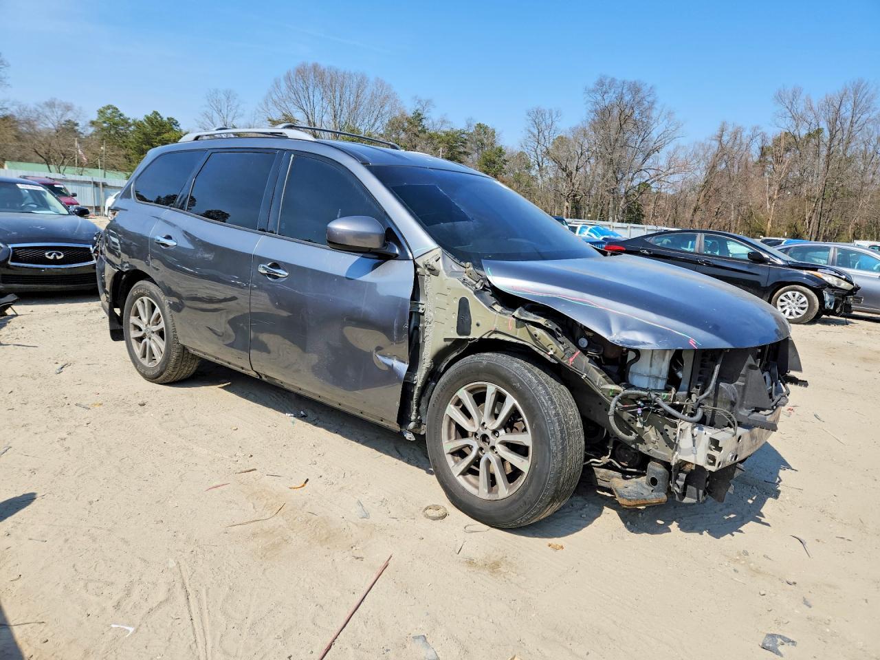 2015 Nissan Pathfinder Sv - Image 4