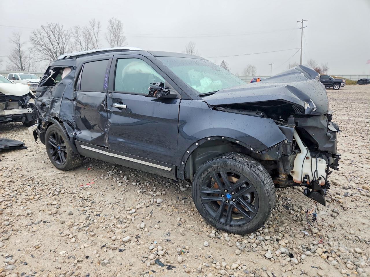 2017 Ford Explorer Limited - Image 4