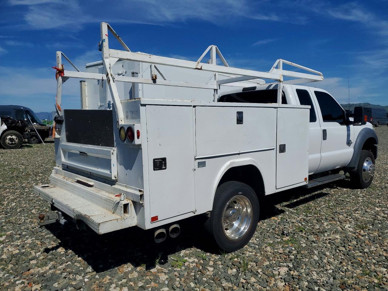 2016 Ford F450 Super Duty Utility / Service Truck - Image 3