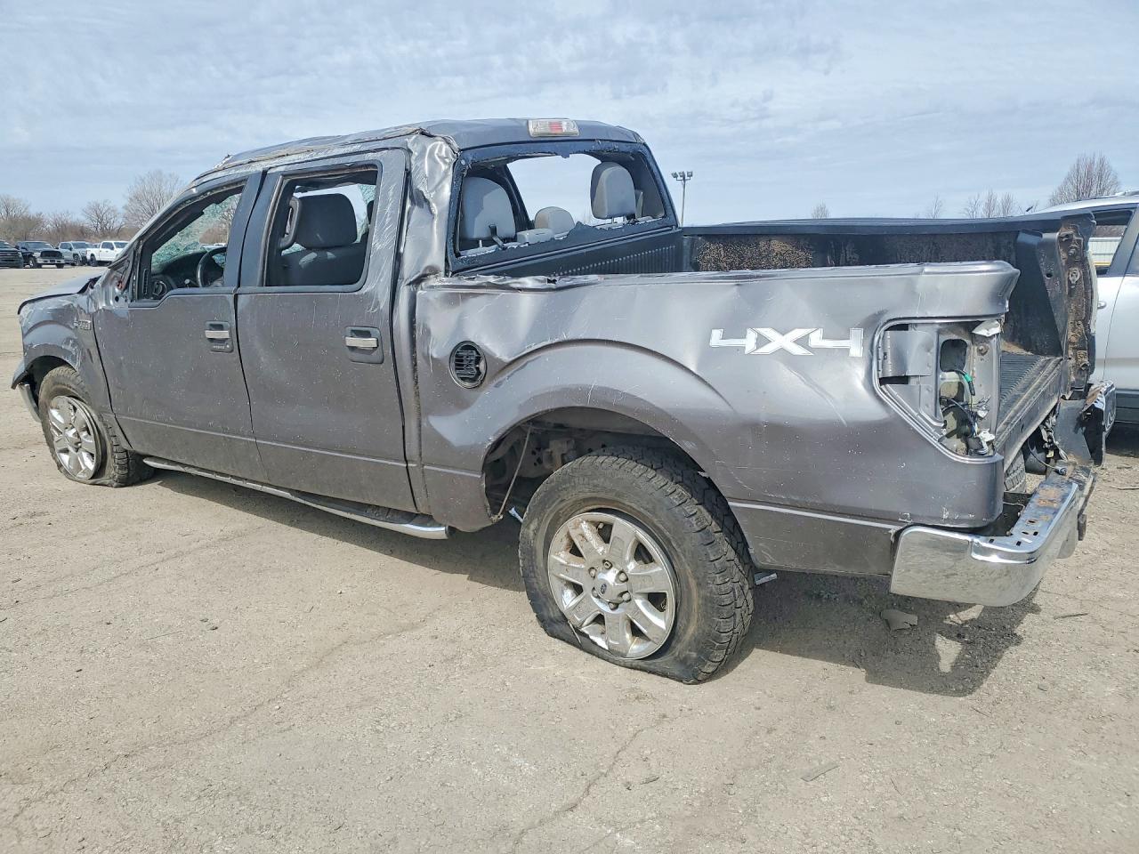 2014 Ford F150 Supercrew - Фото 2