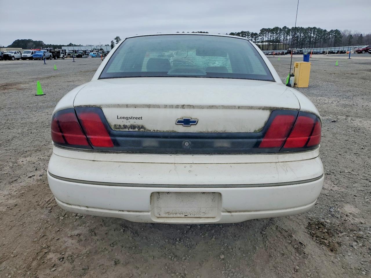 2001 Chevrolet Lumina - Image 6