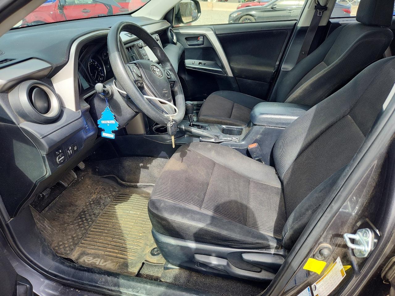 2017 Toyota Rav4 Le - Image 7