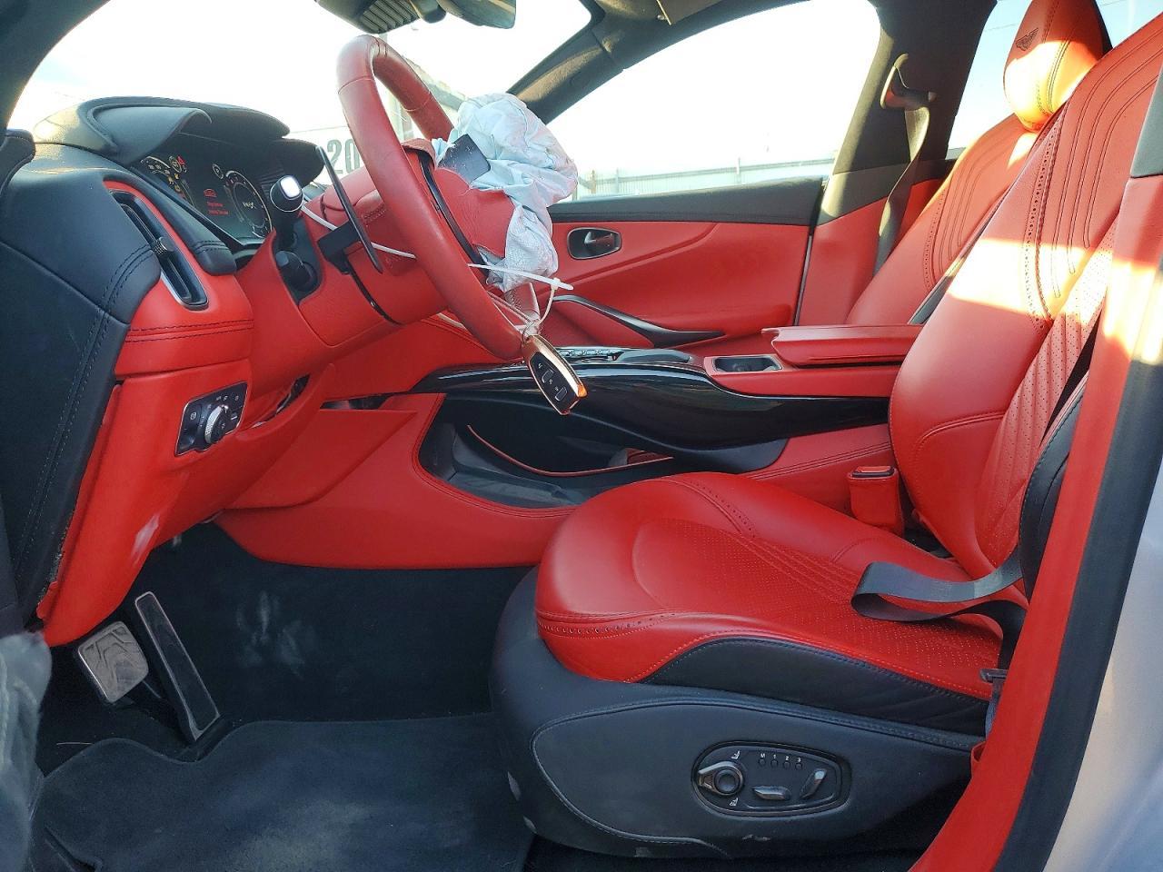 2021 Aston Martin Dbx - Image 7