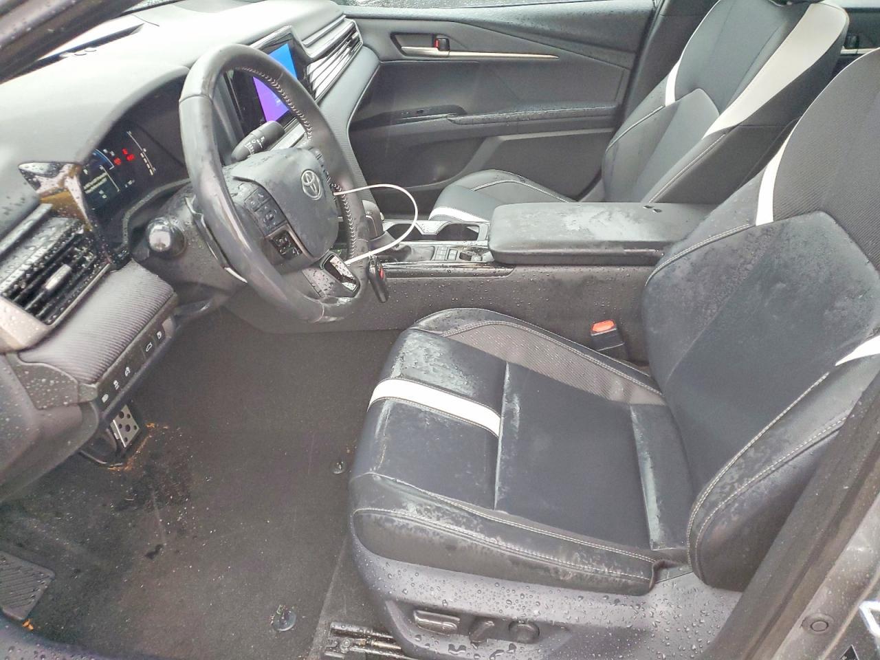 2025 Toyota Camry Se - Фото 7