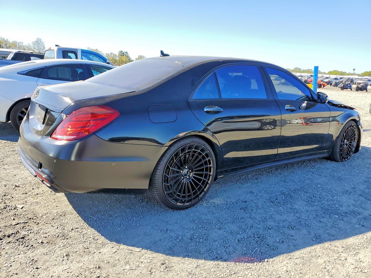 2015 Mercedes Benz S 550 - Фото 3