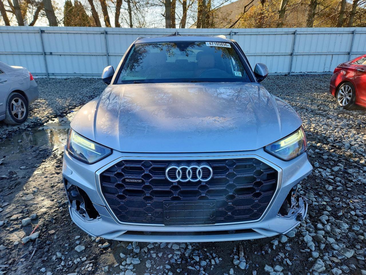 2022 Audi Q5 Premium 45 - Фото 5