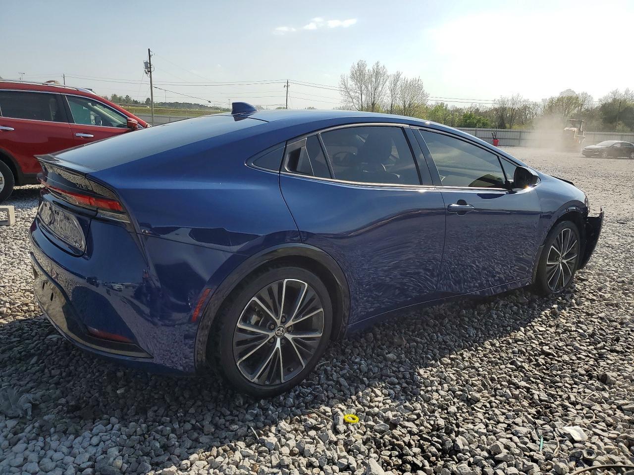 2023 Toyota Prius Xle - Фото 3