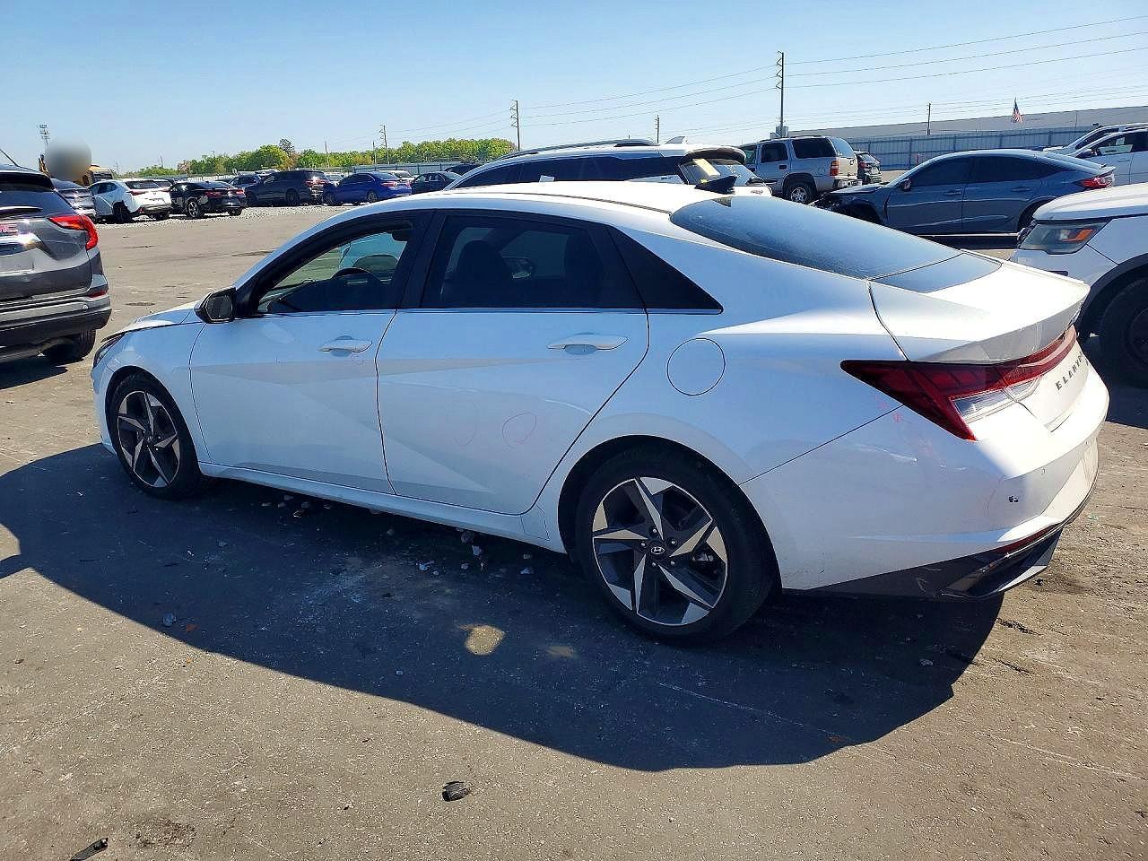 2021 Hyundai Elantra Limited - Image 2