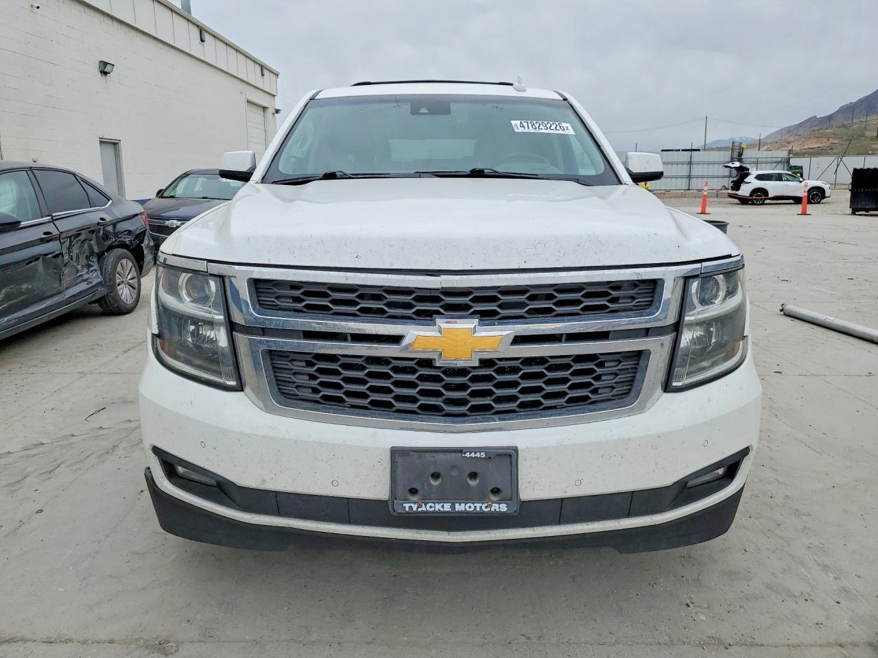 2015 Chevrolet Suburban - Фото 5