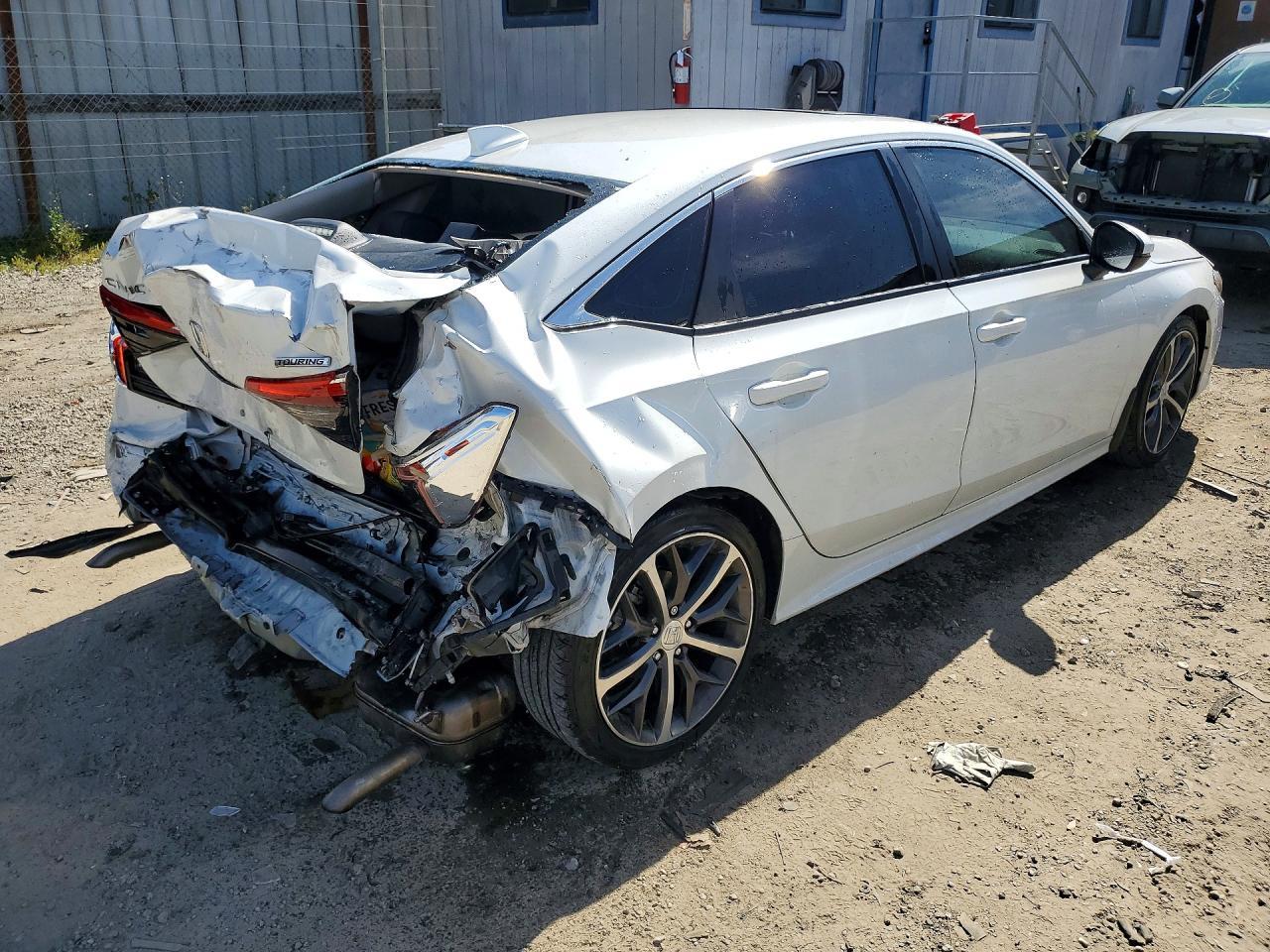 2023 Honda Civic Touring - Фото 3
