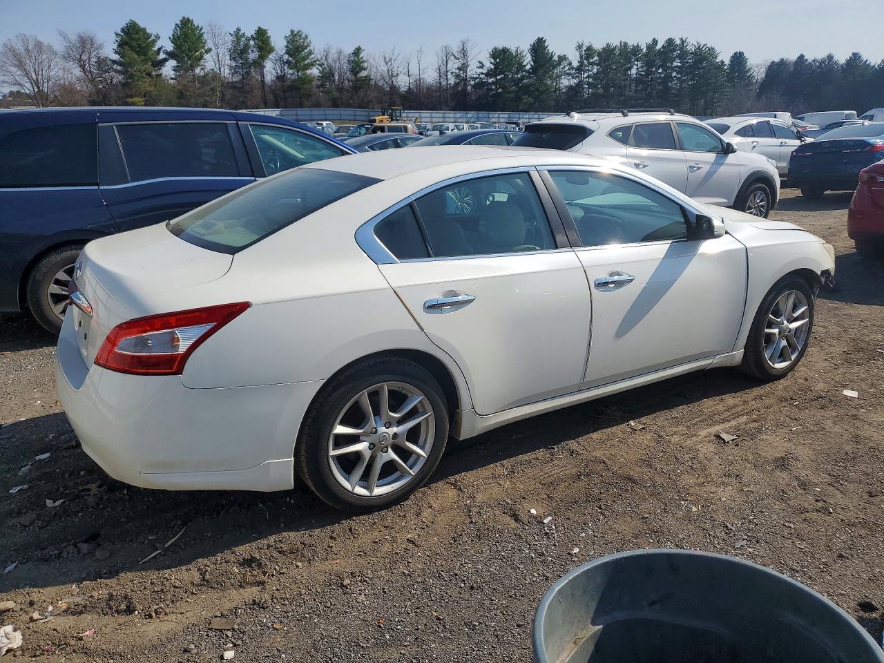 2009 Nissan Maxima 3.5 S - Image 3
