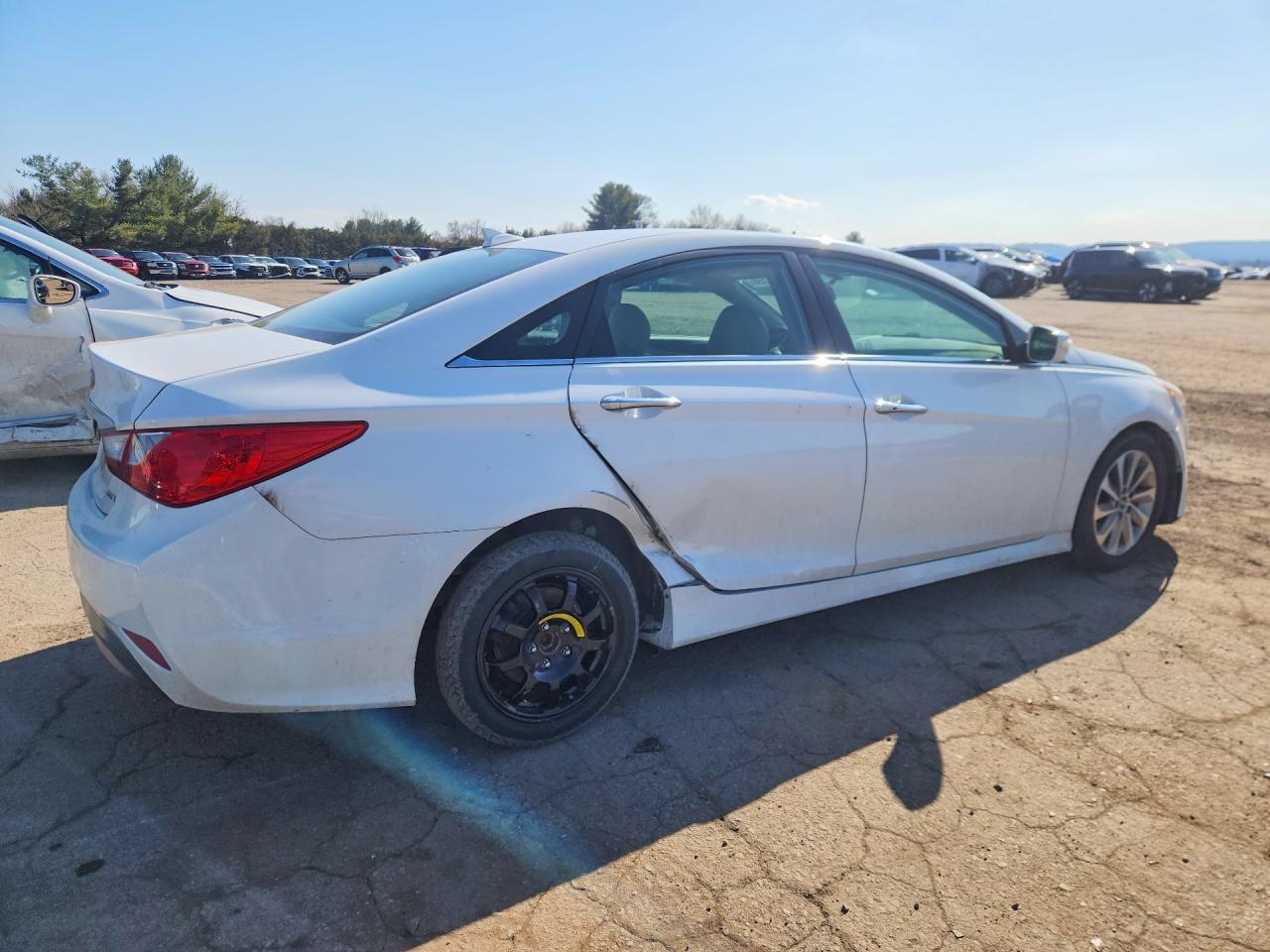 2014 Hyundai Sonata Limited - Image 3