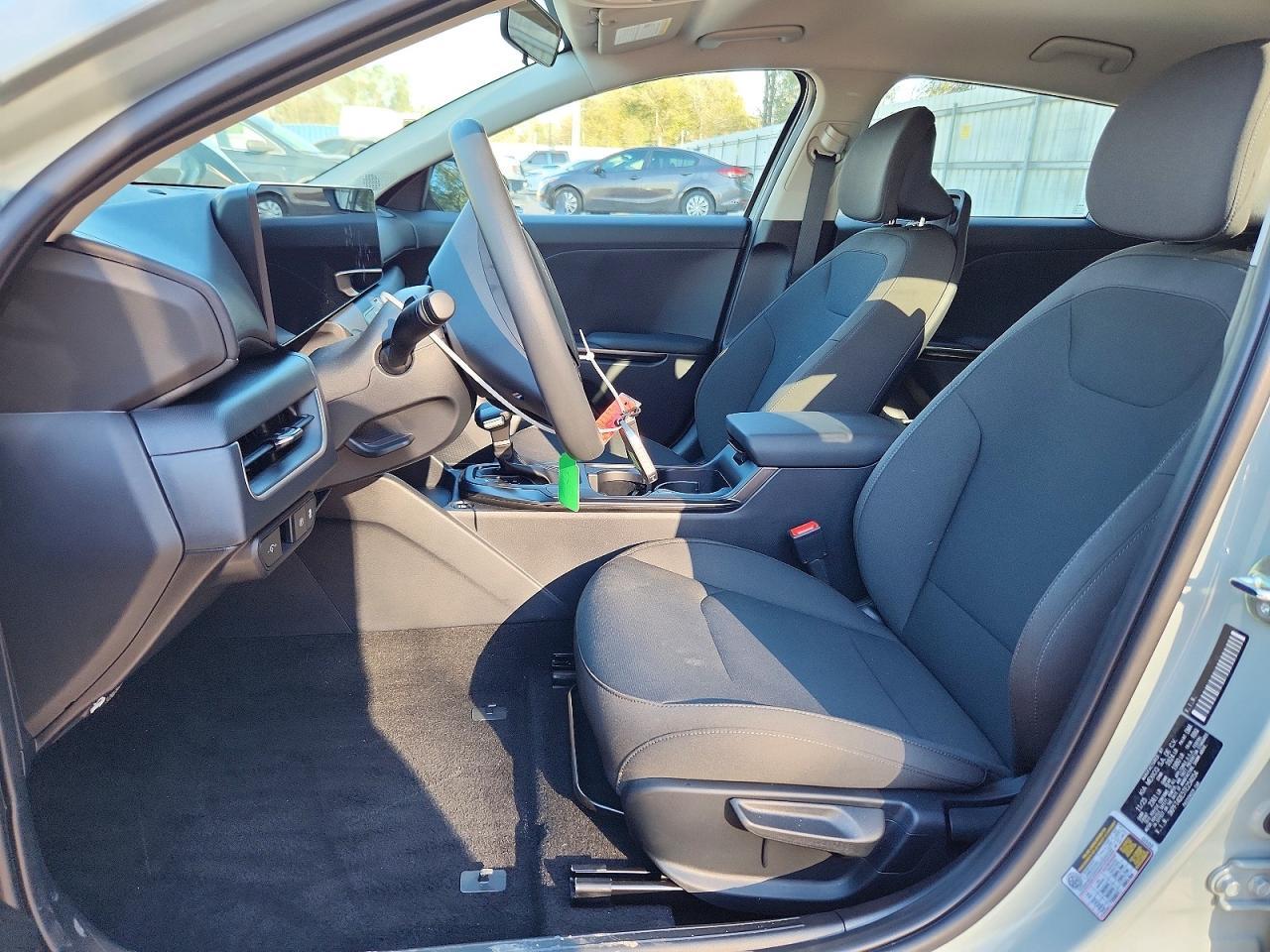 2026 Kia K4 Lxs - Image 7