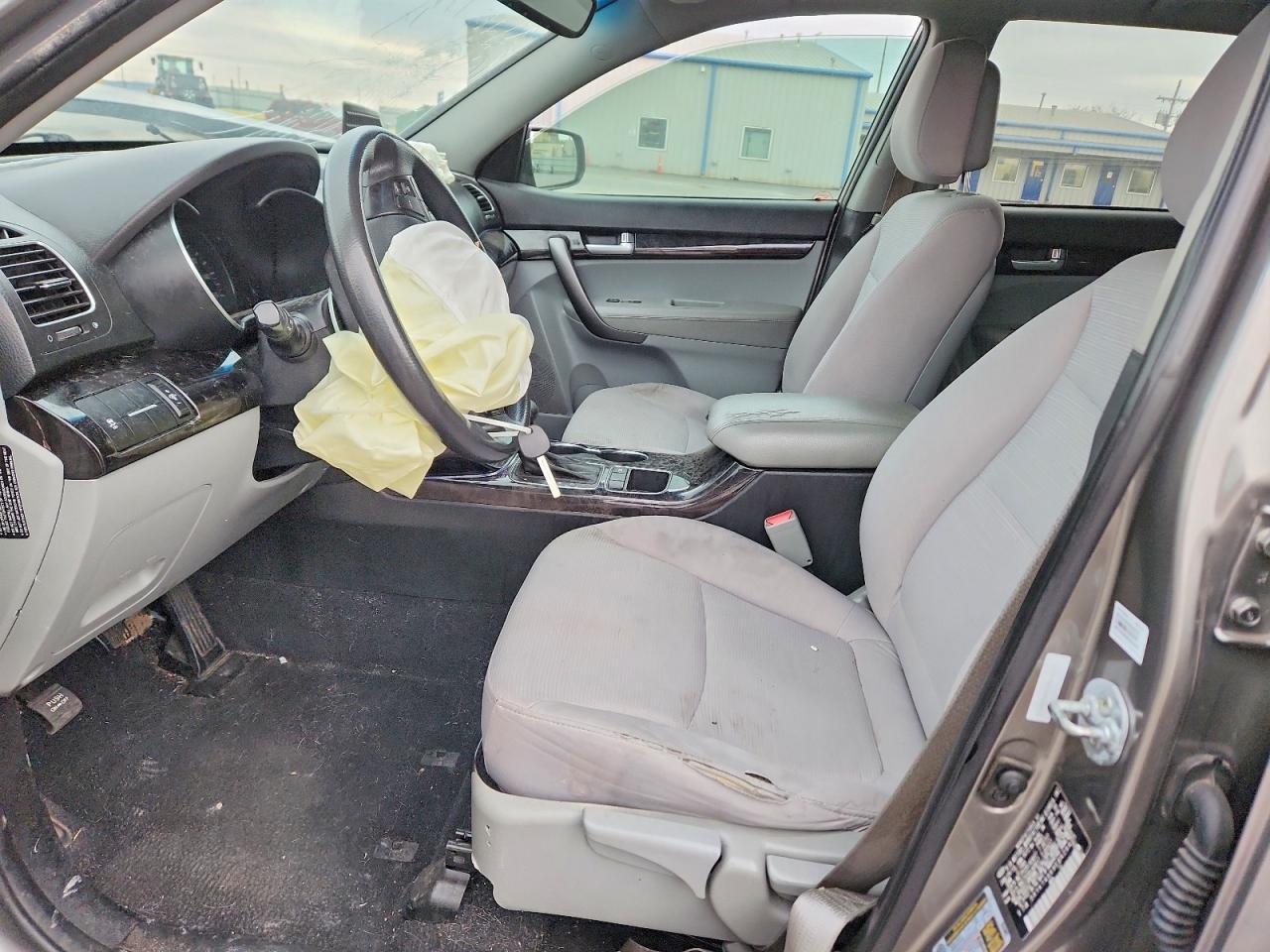 2014 Kia Sorento Base - Image 7