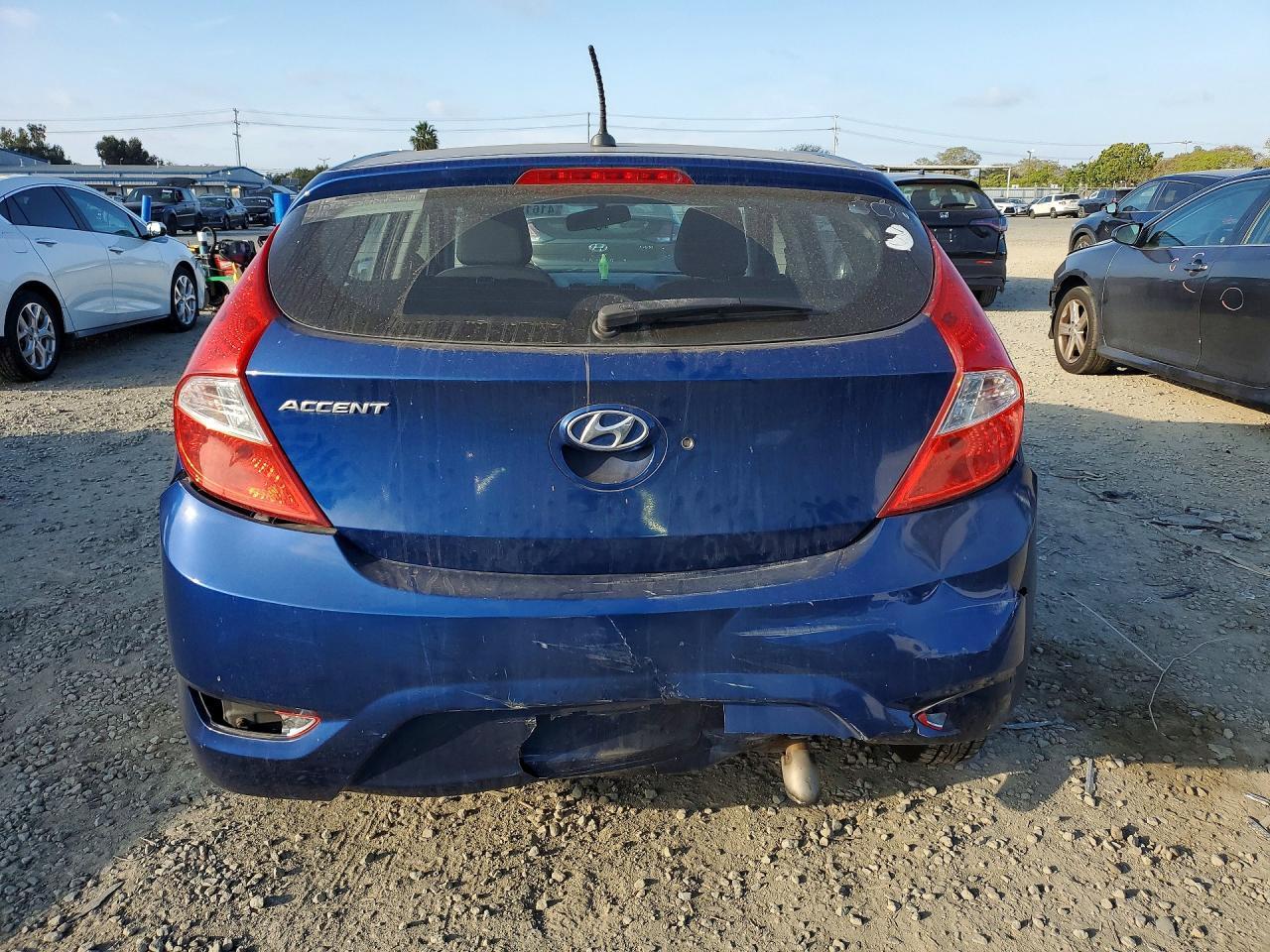 2016 Hyundai Accent Se - Фото 6