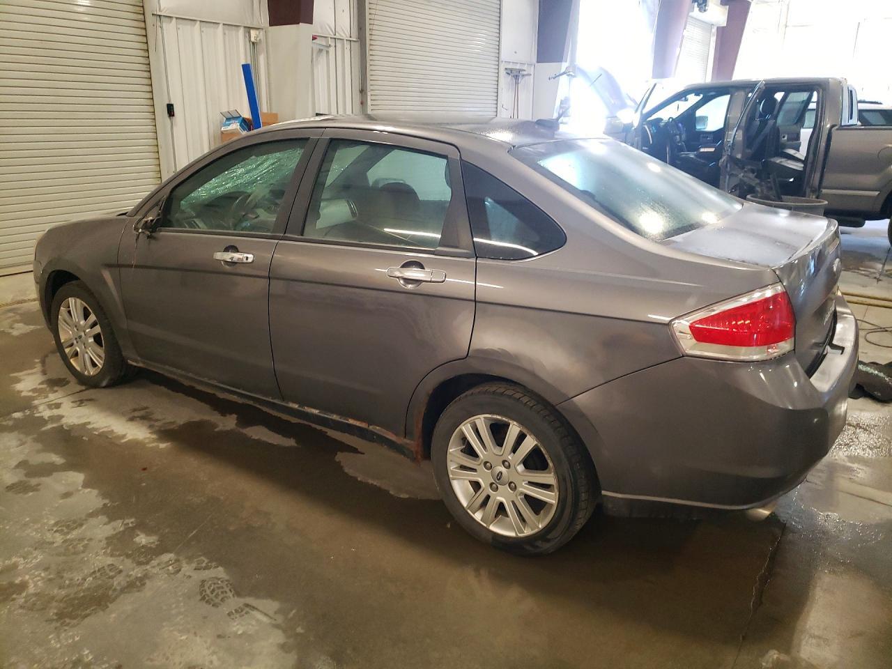 2010 Ford Focus Sel - Фото 2