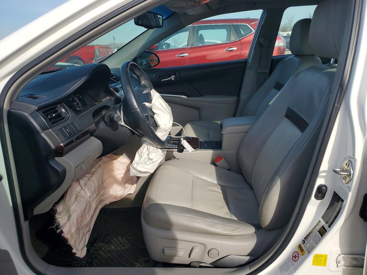 2013 Toyota Camry Xle - Image 7