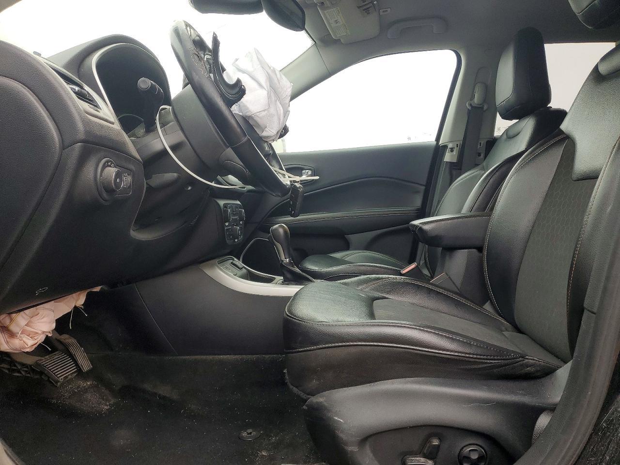 2018 Jeep Compass Latitude - Фото 7