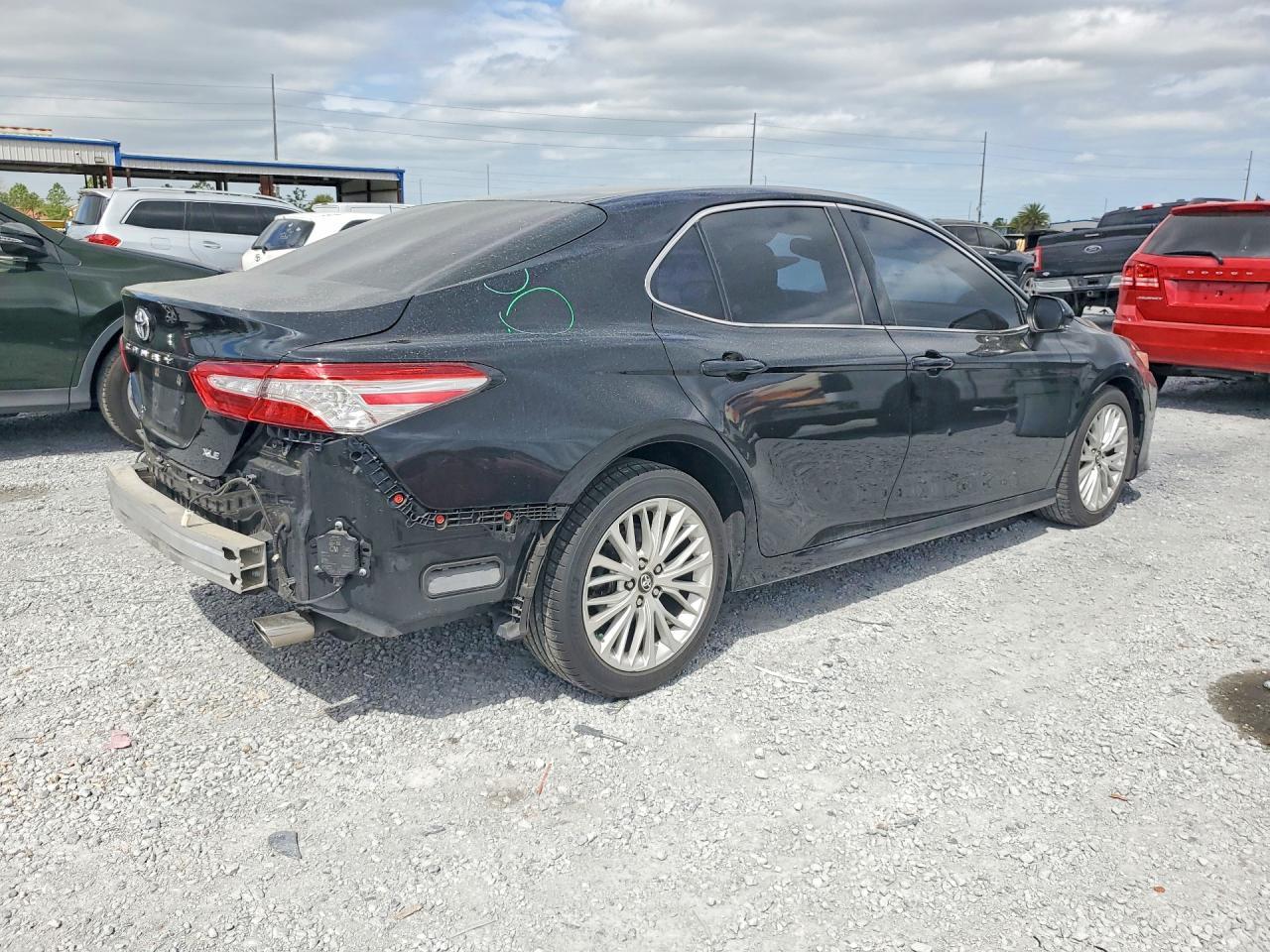 2018 Toyota Camry Xle - Фото 3
