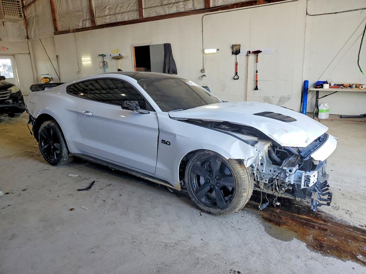 2023 Ford Mustang Gt - Фото 4