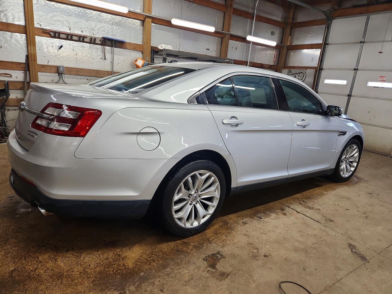 2013 Ford Taurus Limited - Image 3
