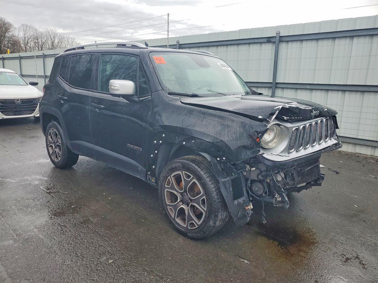 2015 Jeep Renegade Limited - Image 4