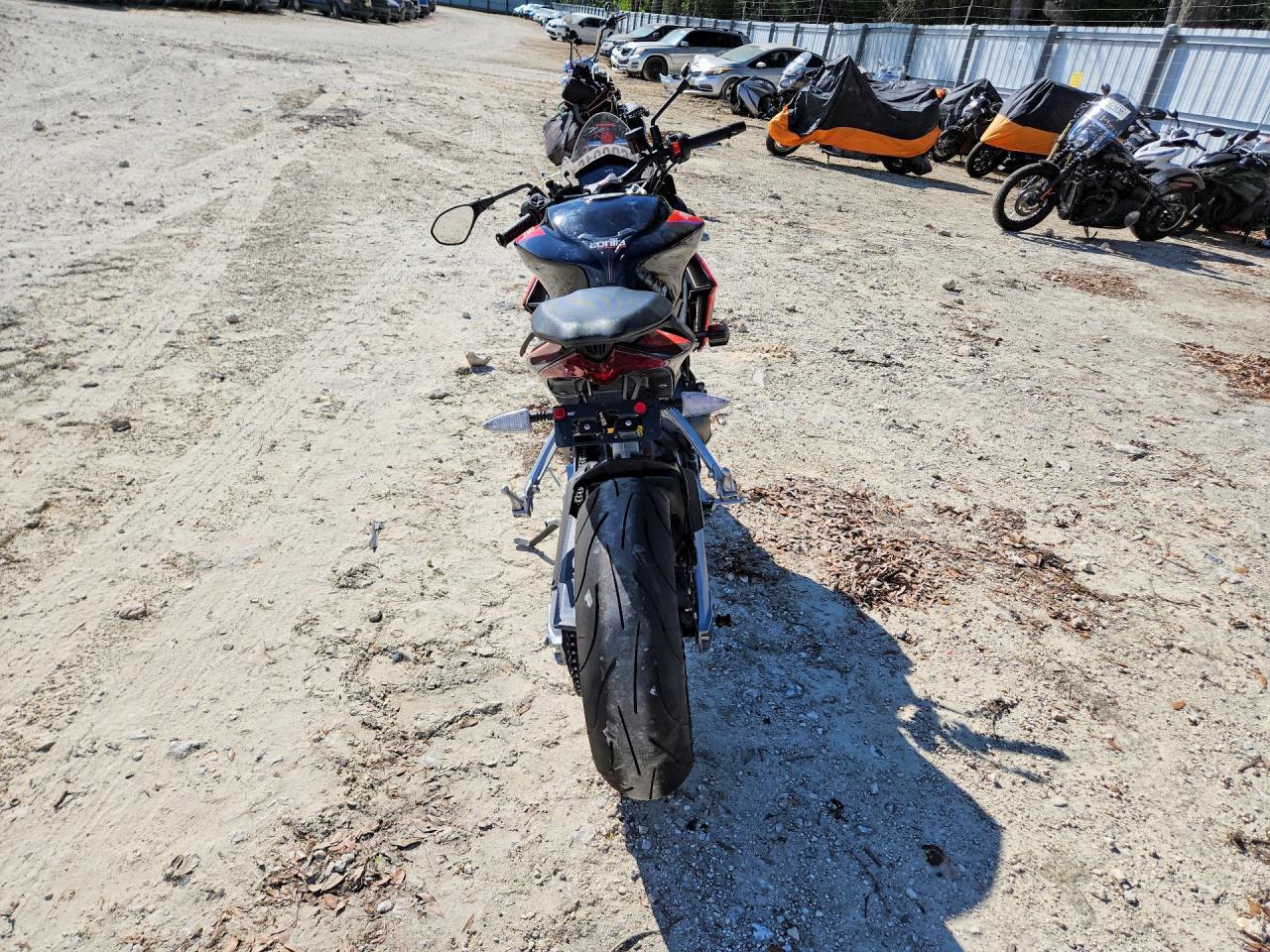 2023 Aprilia Tuono 660 Factory - Image 4