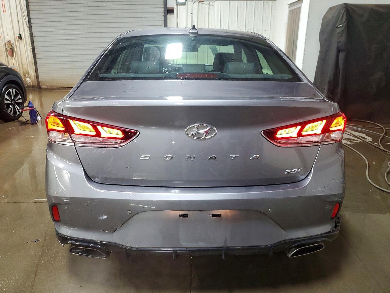 2018 Hyundai Sonata Limited 2.0T - Image 6