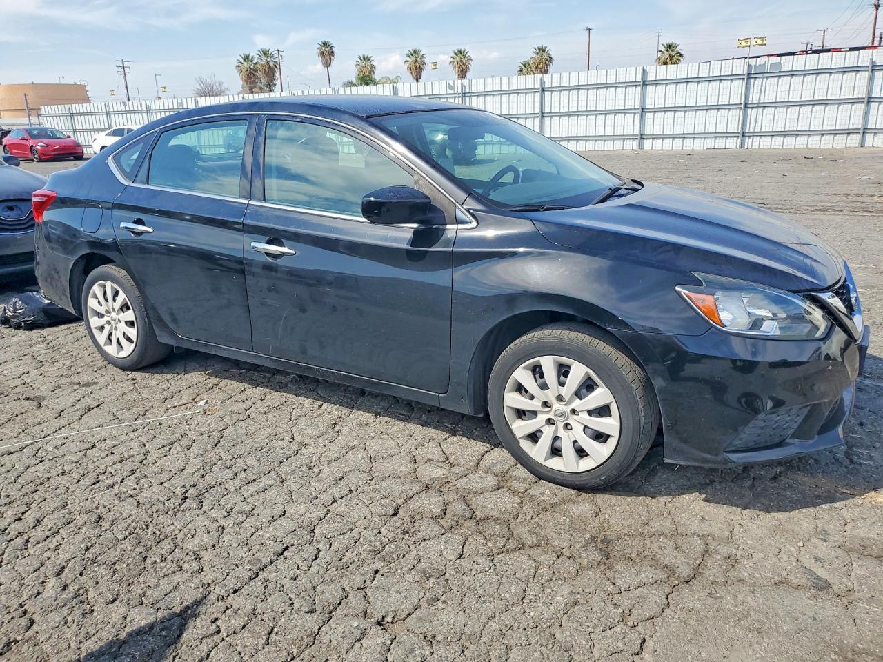 2019 Nissan Sentra S - Фото 4
