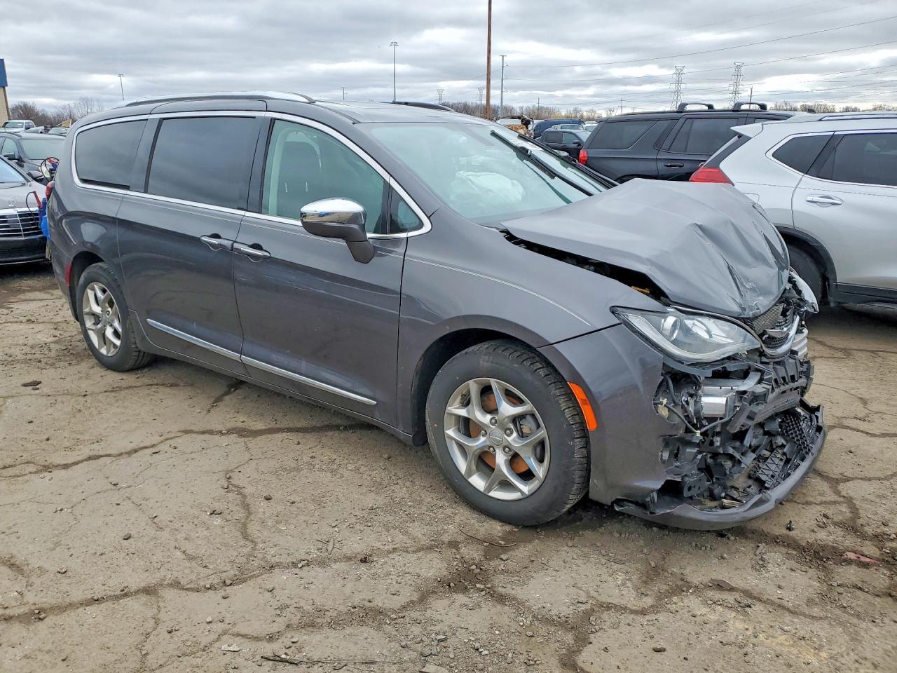2019 Chrysler Pacifica Limited - Фото 4