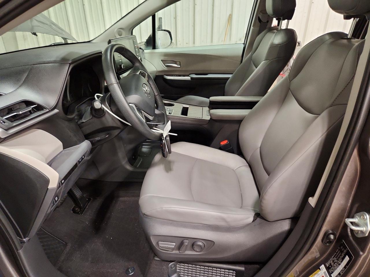 2021 Toyota Sienna Xle 7-Passenger - Фото 7