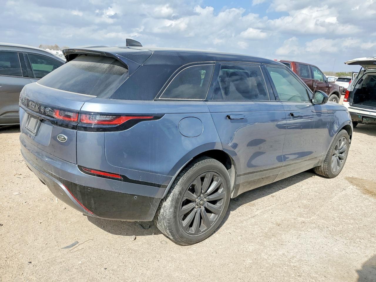 2019 Land Rover Range Rover Velar R-Dynamic Se - Image 3
