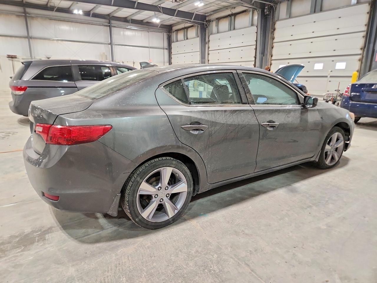 2013 Acura Ilx 20 Tech - Image 3