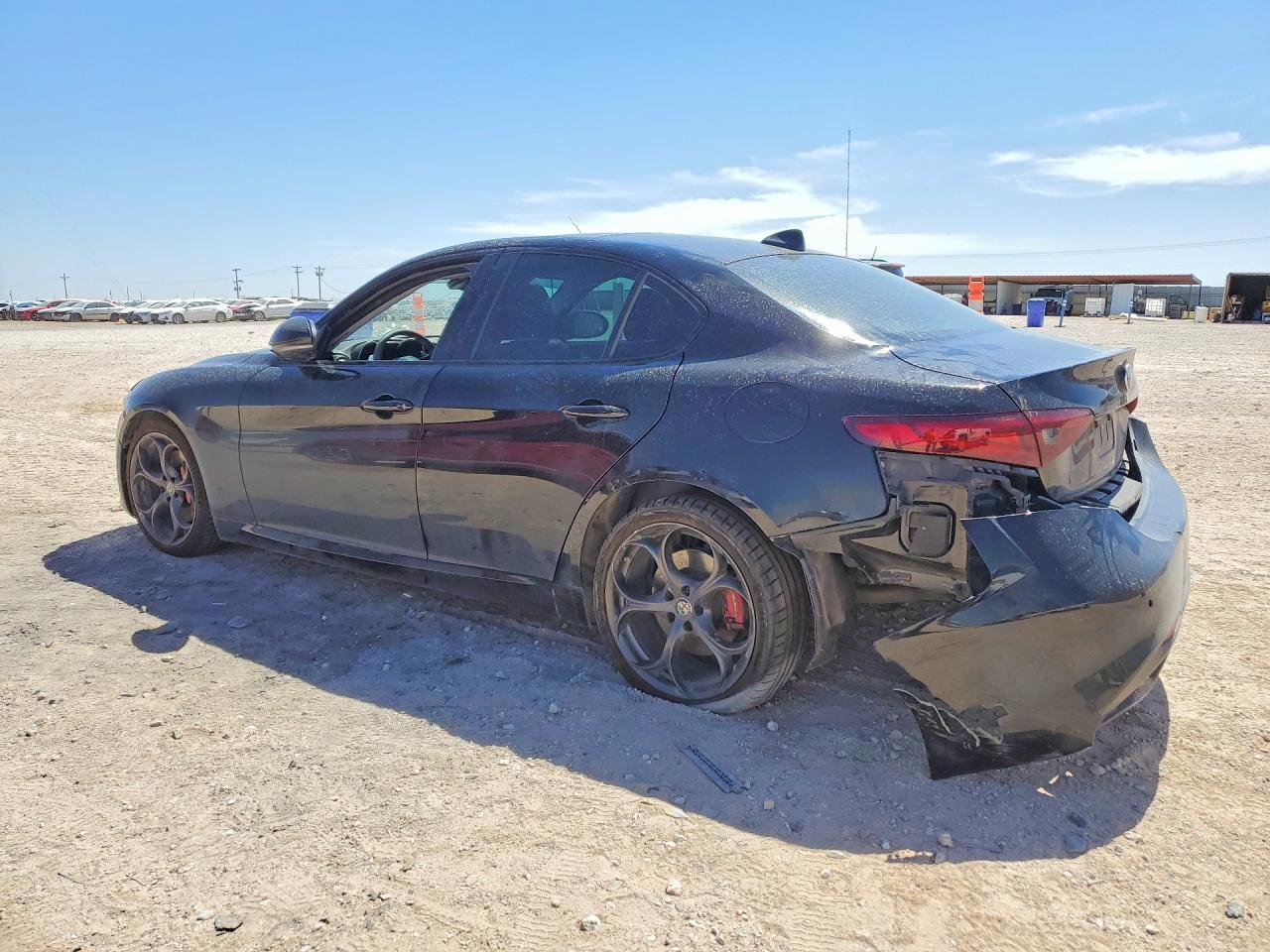 2019 Alfa Romeo Giulia Ti - Image 2