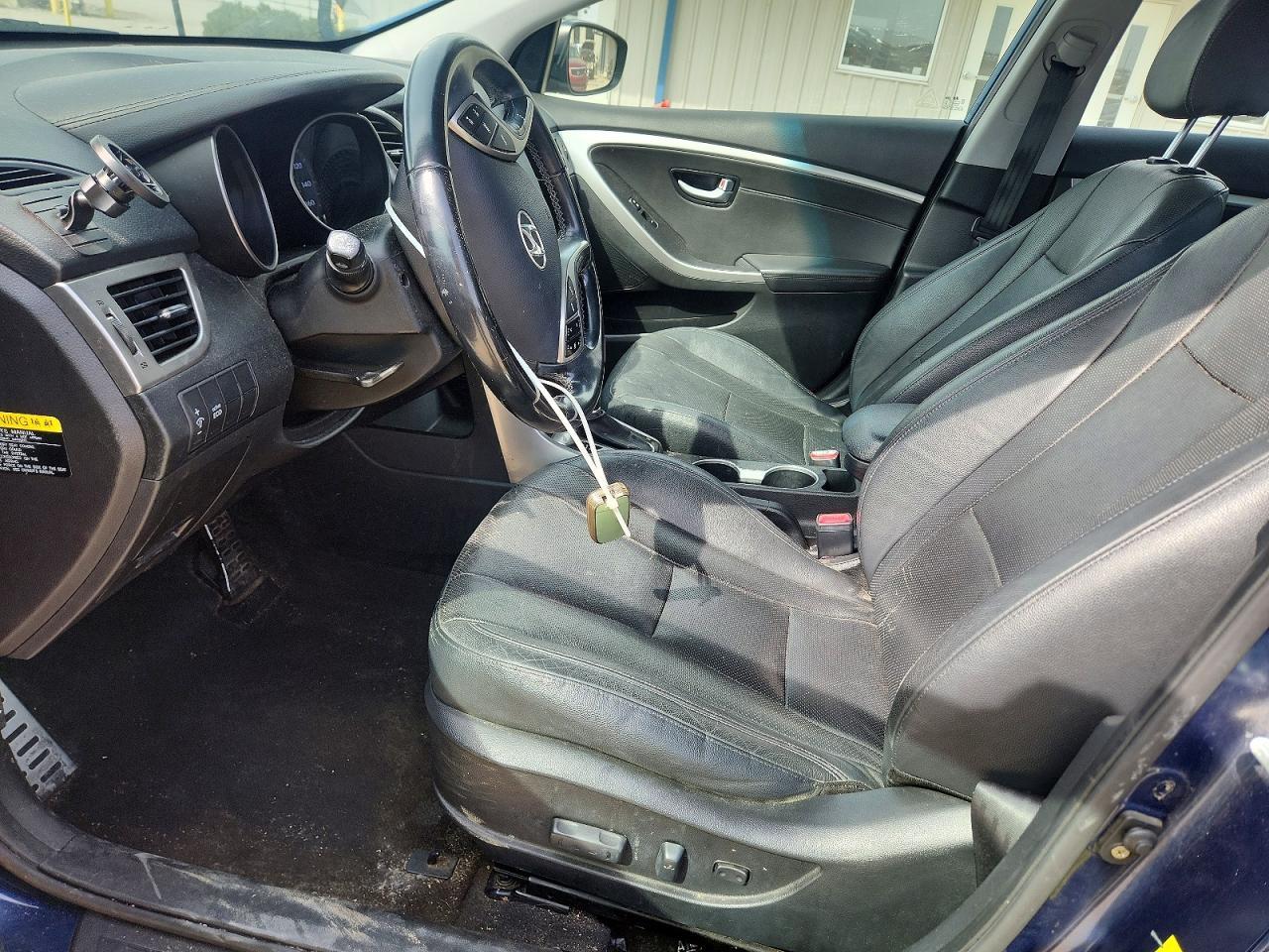 2014 Hyundai Elantra - Image 7