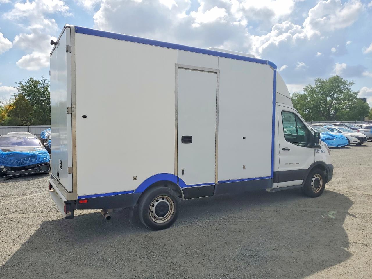 2021 Ford Transit Delivery Truck - Image 3