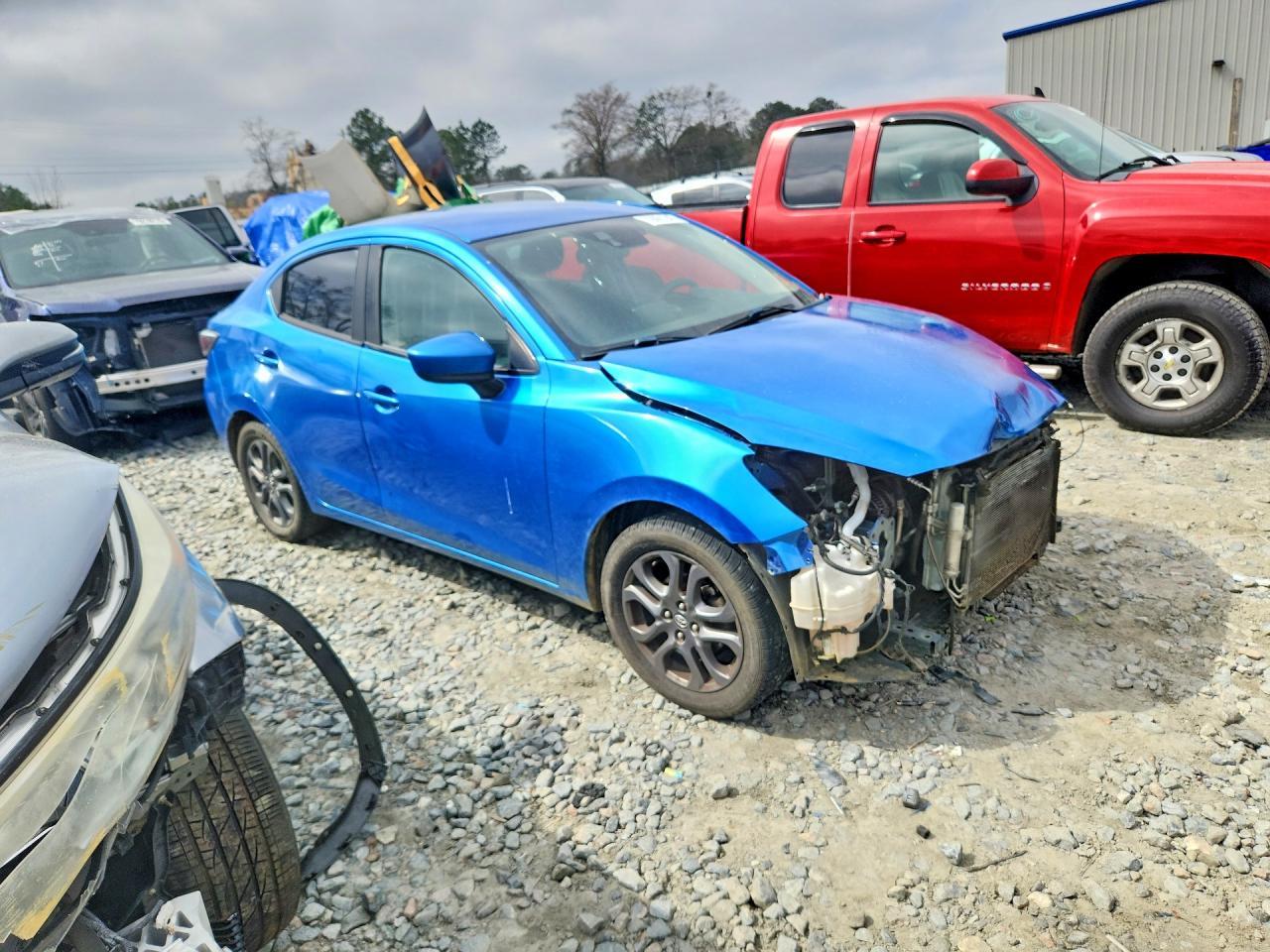 2019 Toyota Yaris Le - Image 4