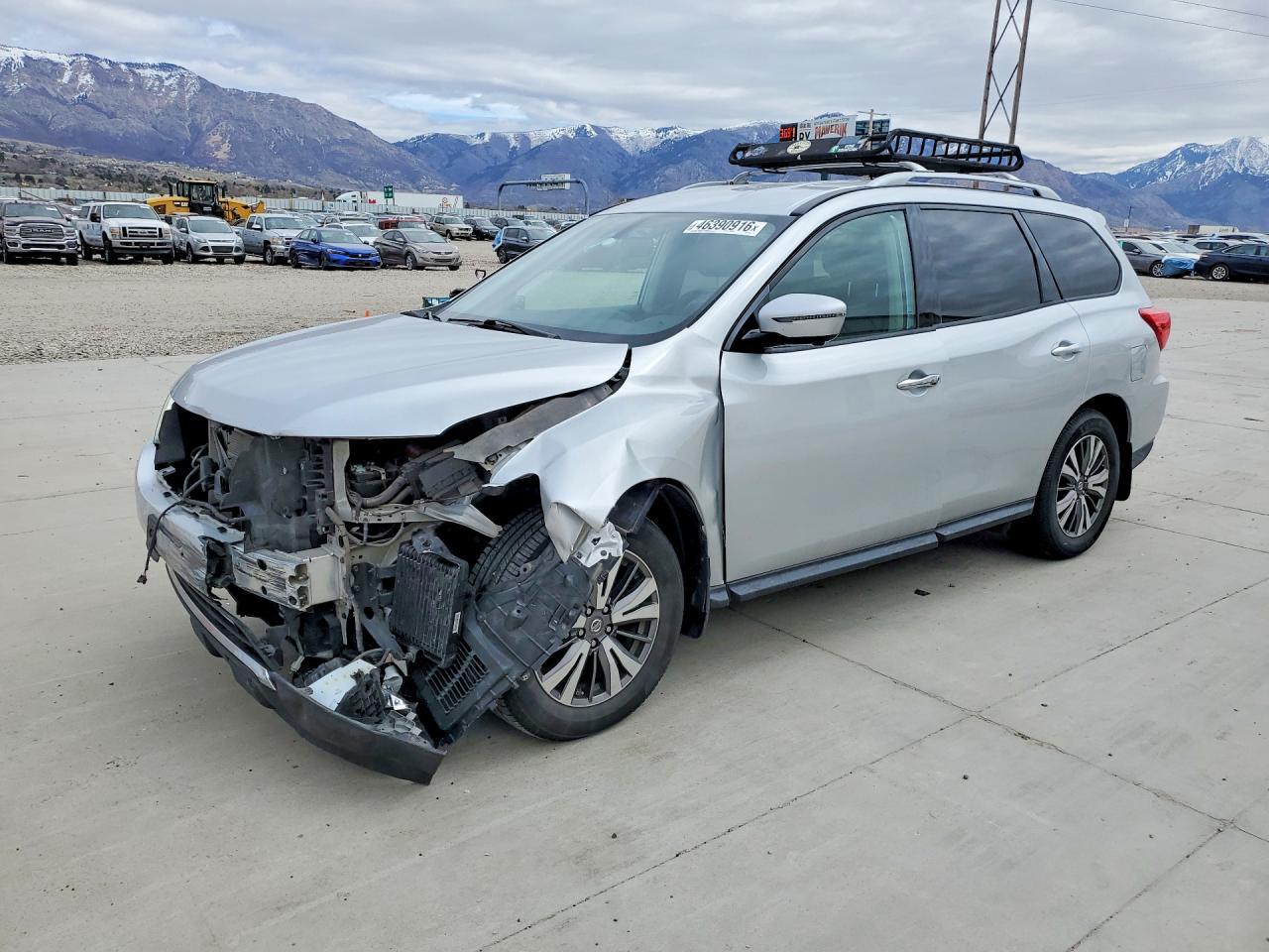 2017 Nissan Pathfinder Sl