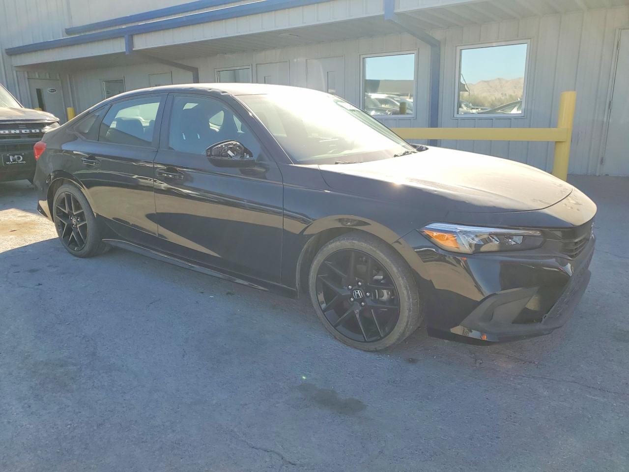 2023 Honda Civic Sport - Image 4