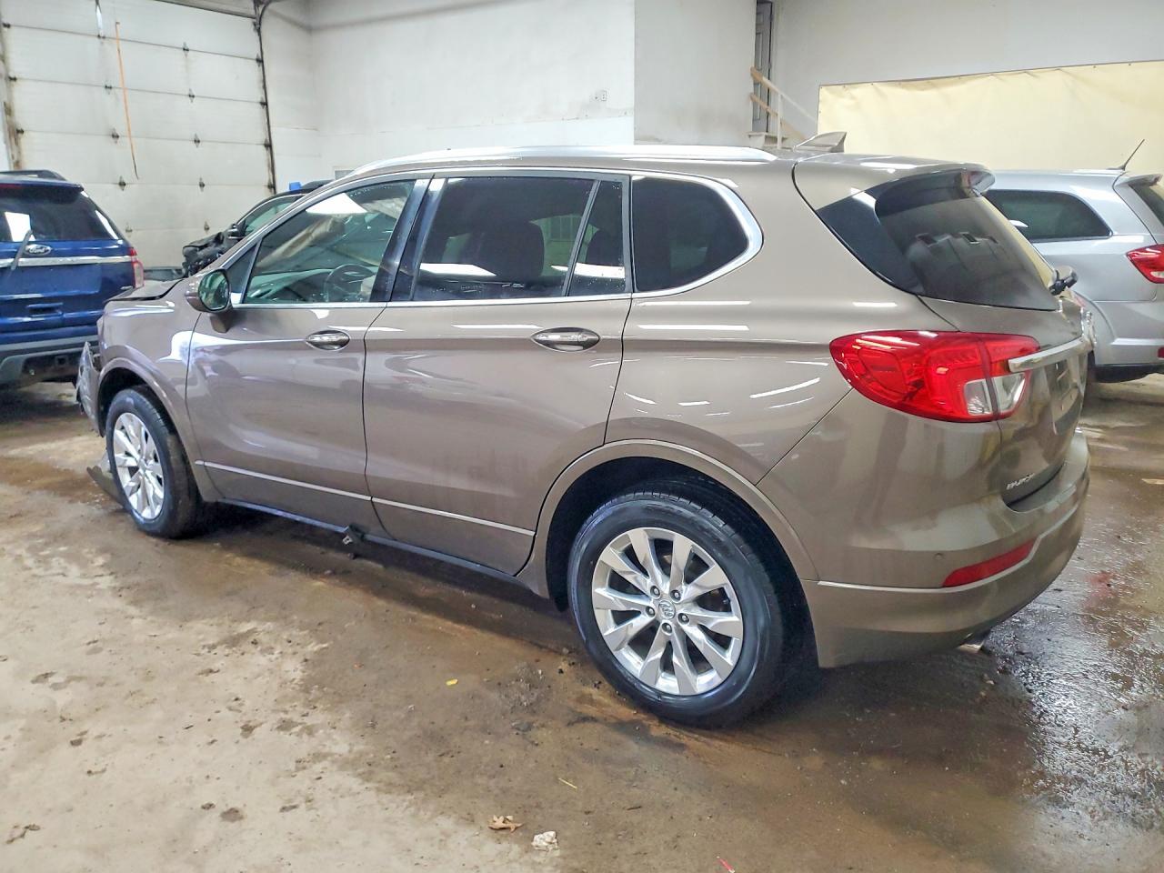 2017 Buick Envision Essence - Фото 2