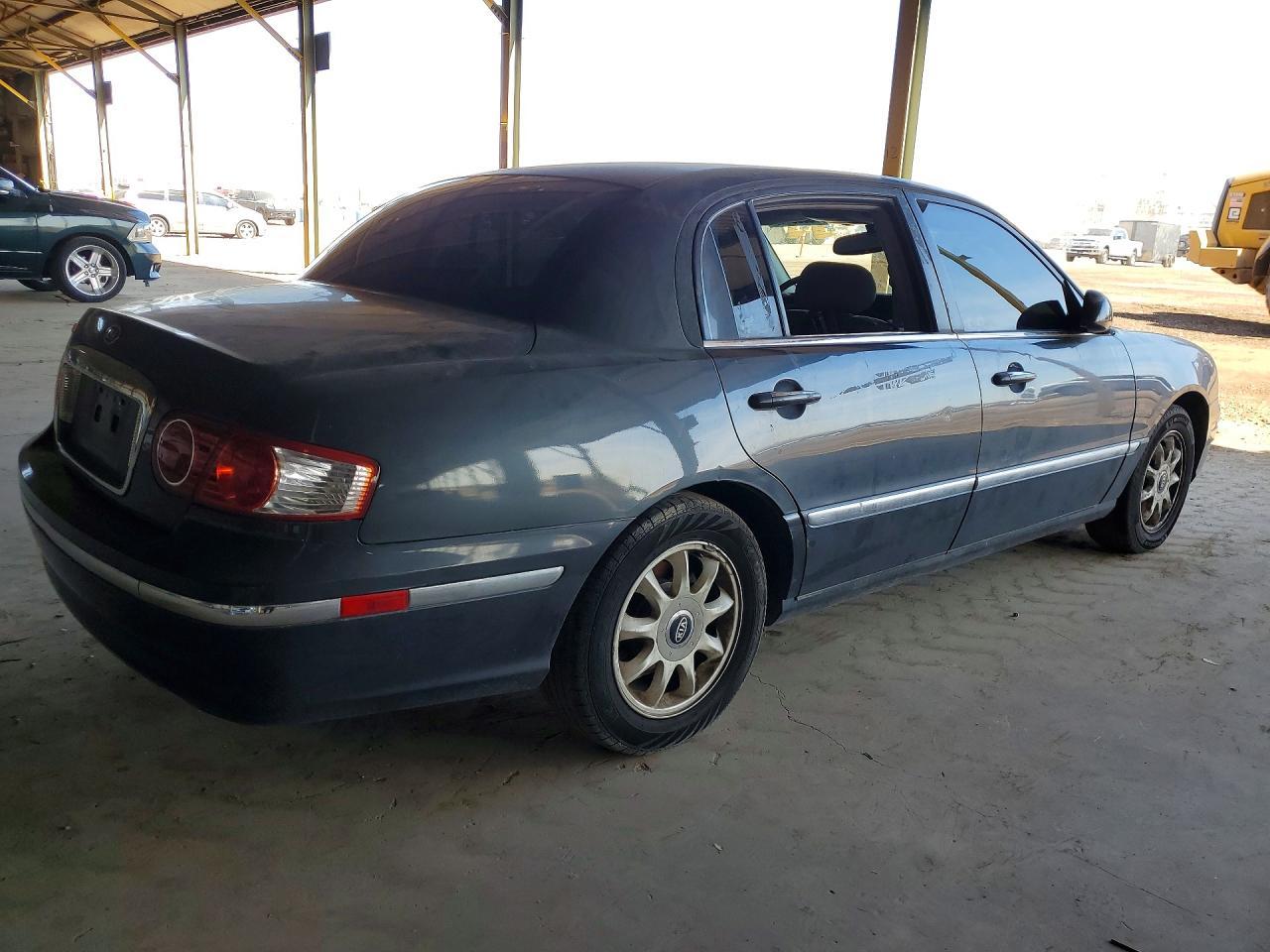 2004 Kia Amanti Base - Фото 3