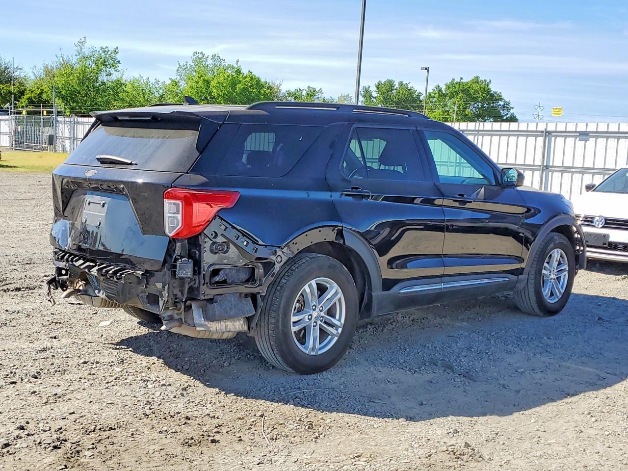 2023 Ford Explorer Xlt - Фото 3