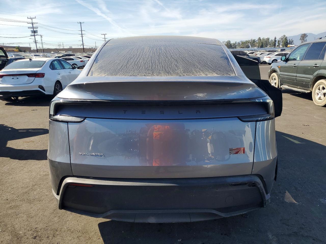 2026 Tesla Model Y - Image 6