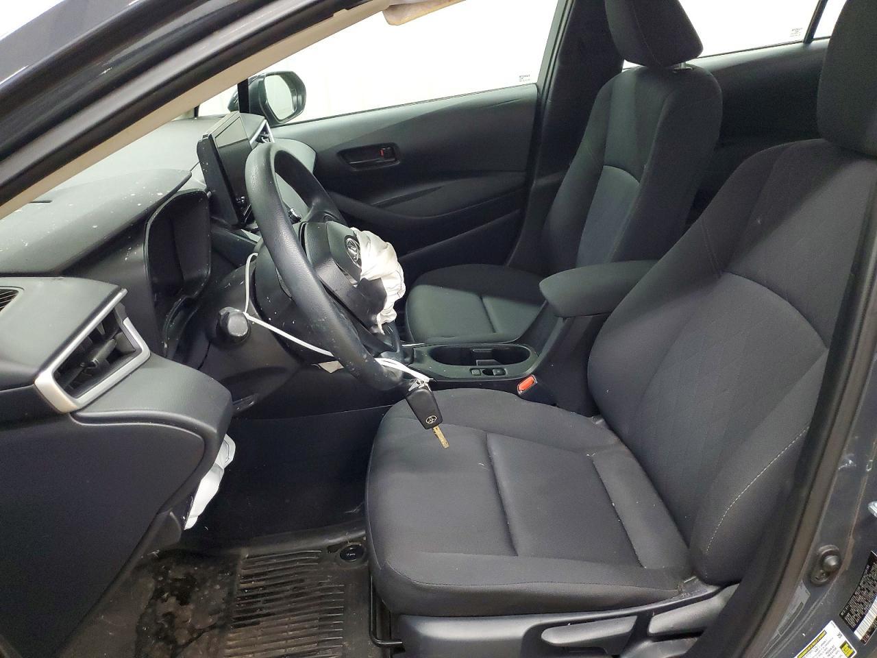 2025 Toyota Corolla Le - Image 7