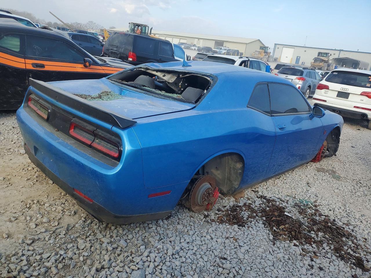2016 Dodge Challenger Srt Hellcat - Image 3